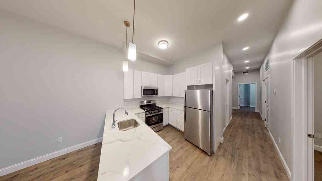 Apartment For Rent - 334-336 Warren Street #1<br/> Boston, MA 02119