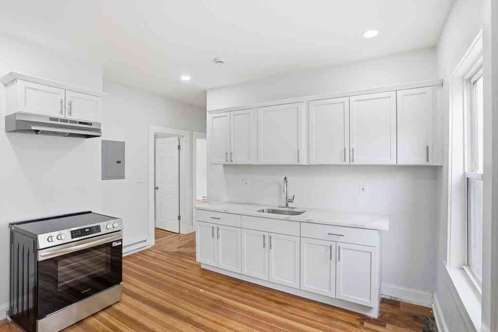 Apartment For Rent - 53 Woodford St #2<br/> Boston, MA 02125