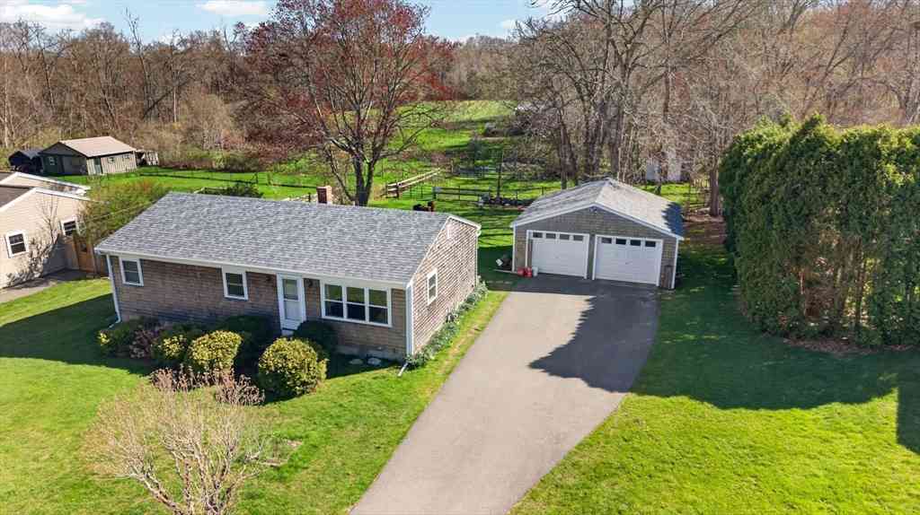 Homes For Sale - 51 Holly Ln<br/> Westport, MA 02790