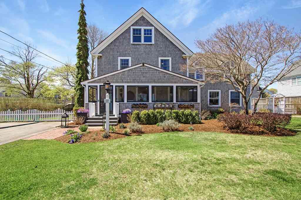 Homes For Sale - 17 Ocean Avenue<br/> Plymouth County, Scituate, MA 02066