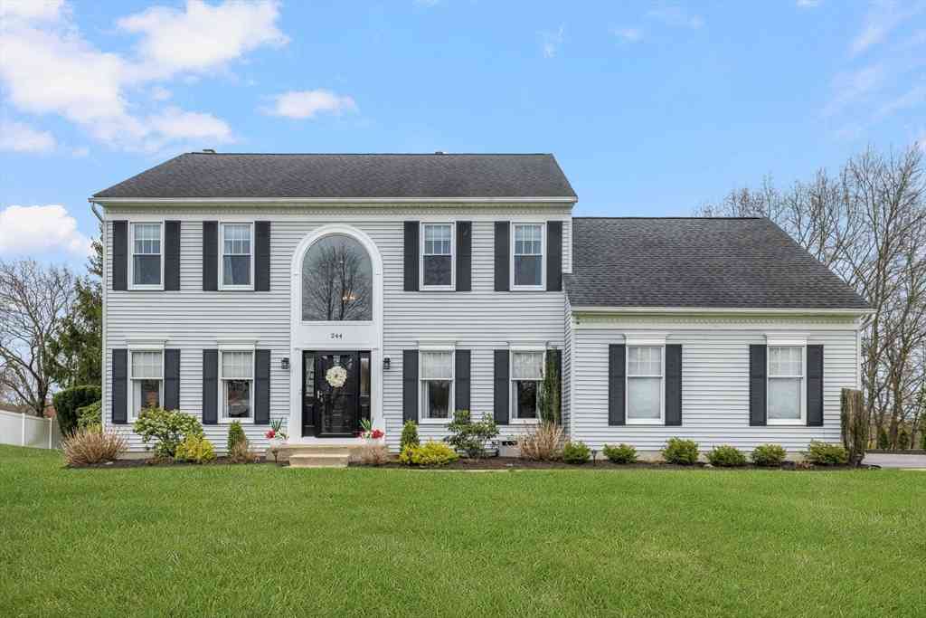 Homes For Sale - 244 Robert Rd<br/> Marlborough, MA 01752