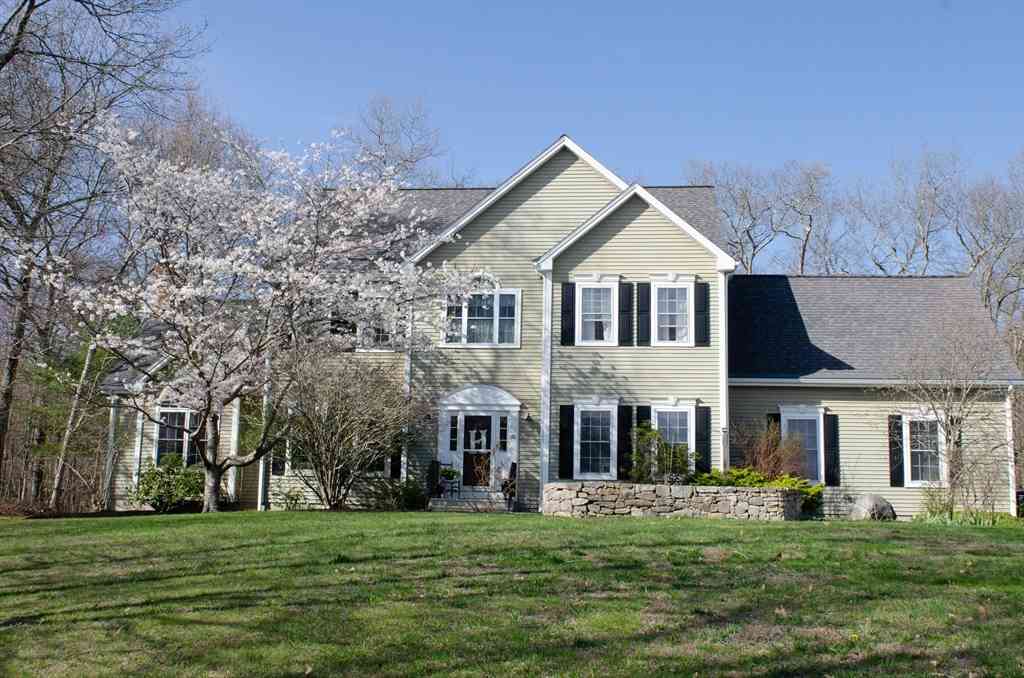 Homes For Sale - 76 Old Farm Rd<br/> Worcester County, Douglas, MA 01516