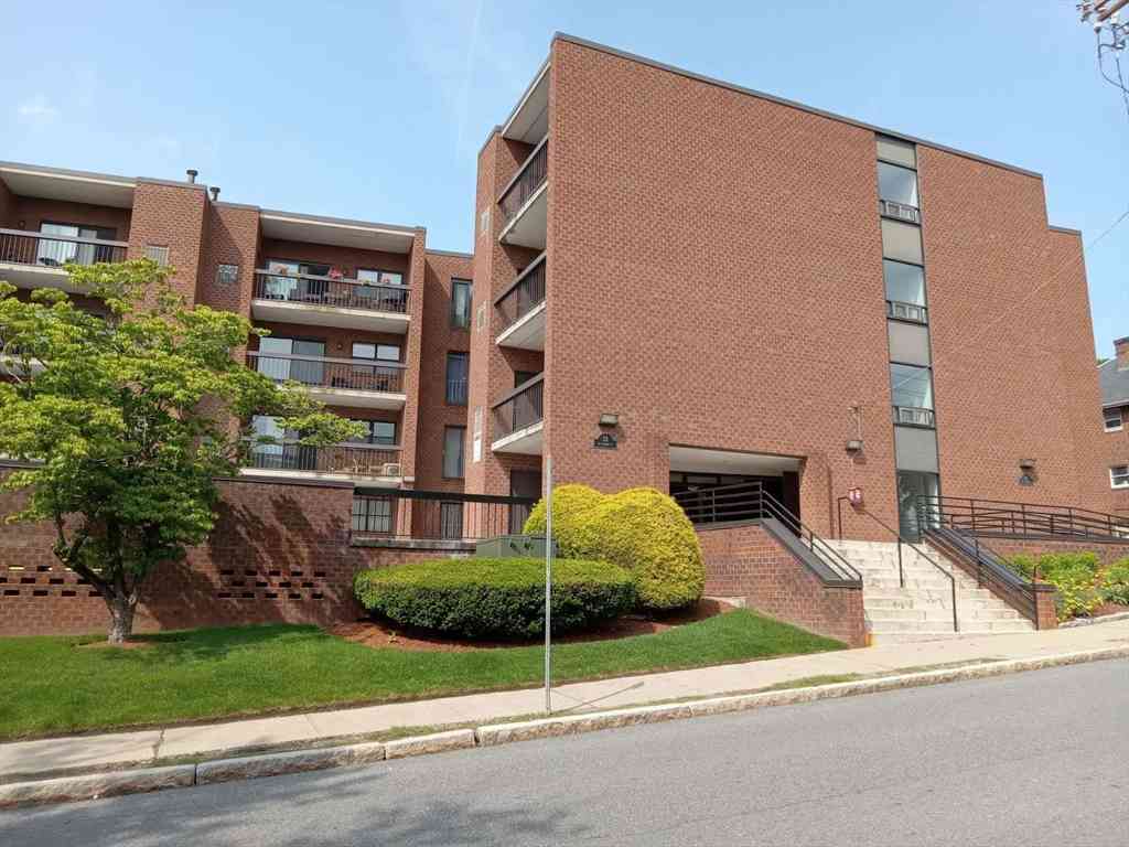 Condo For Sale - 12 Mount Vernon St #25<br/> Melrose, MA 02176