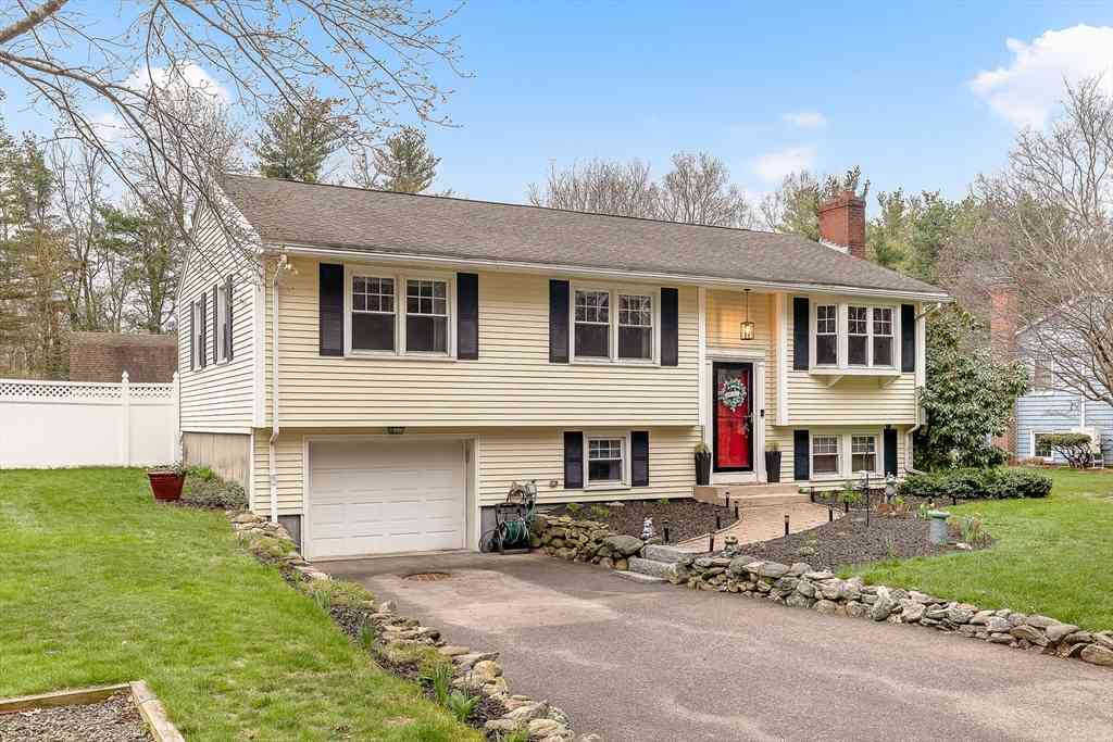 Homes For Sale - 58 Streeter Rd<br/> Worcester County, Paxton, MA 01612