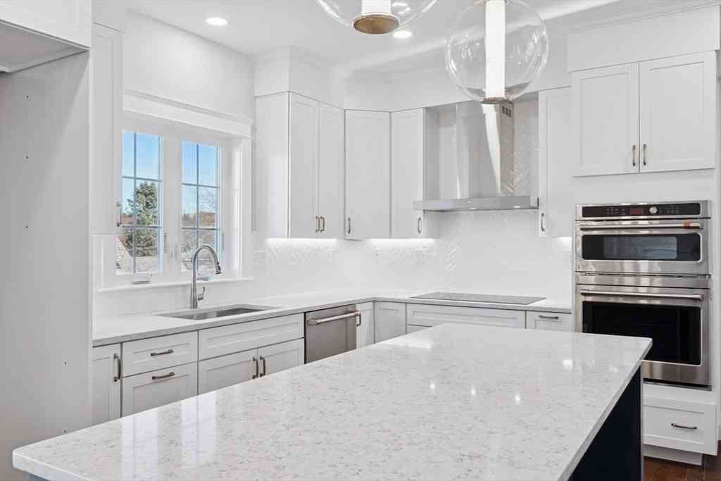 Homes For Sale - 11 Isola Lane<br/> Stoneham, MA 02180