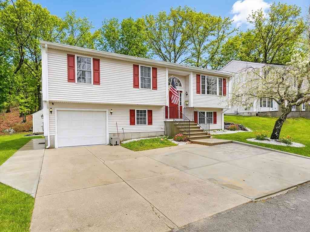 Homes For Sale - 234 Minerva Ave<br/> Cumberland, RI 02864