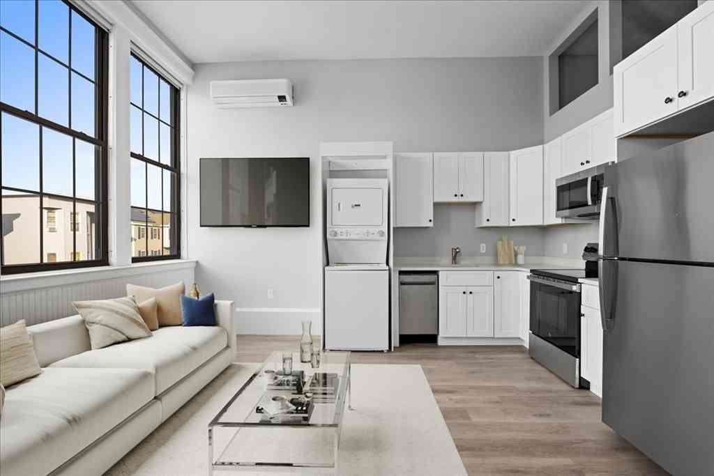 Apartment For Rent - 22 Waverly St #101<br/> Worcester, MA 01604
