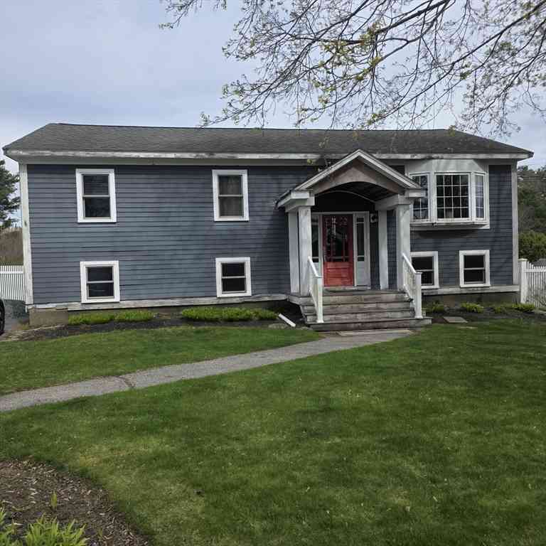 Apartment For Rent - 81 Crane Avenue South #1<br/> Bristol County, Taunton, MA 02780