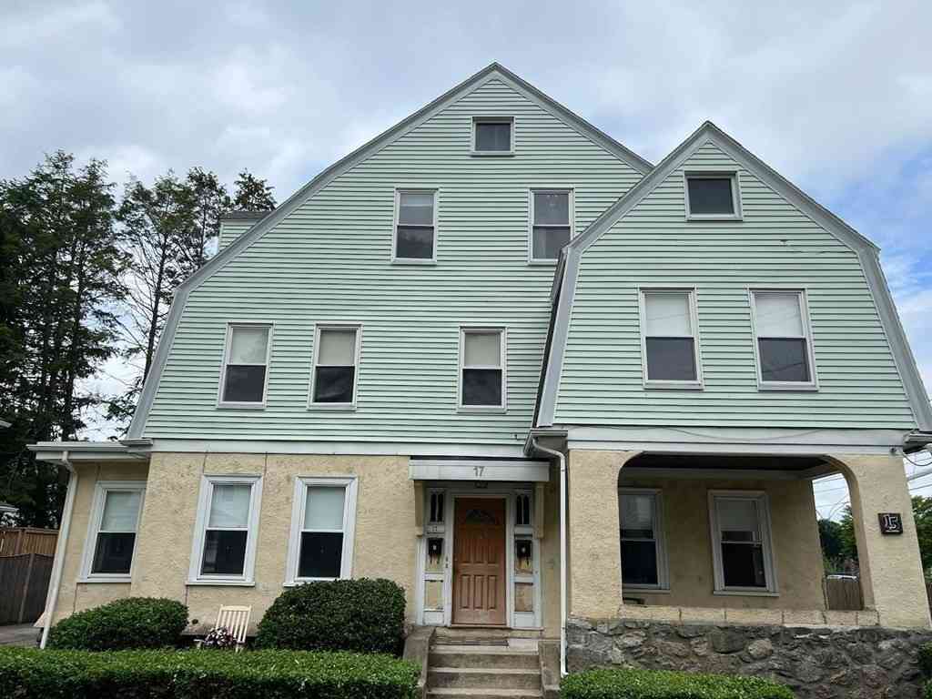 Apartment For Rent - 17 Linden Pl #2<br/> Dedham, MA 02026