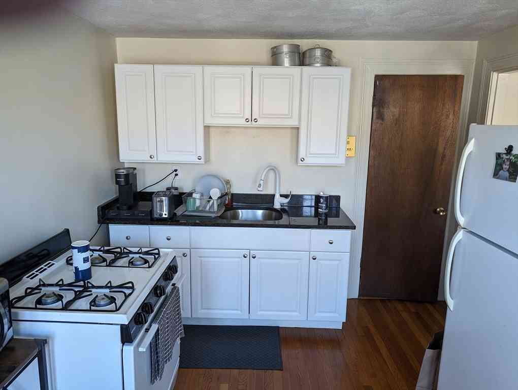 Apartment For Rent - 390 Fellsway West #5A<br/> Medford, MA 02155
