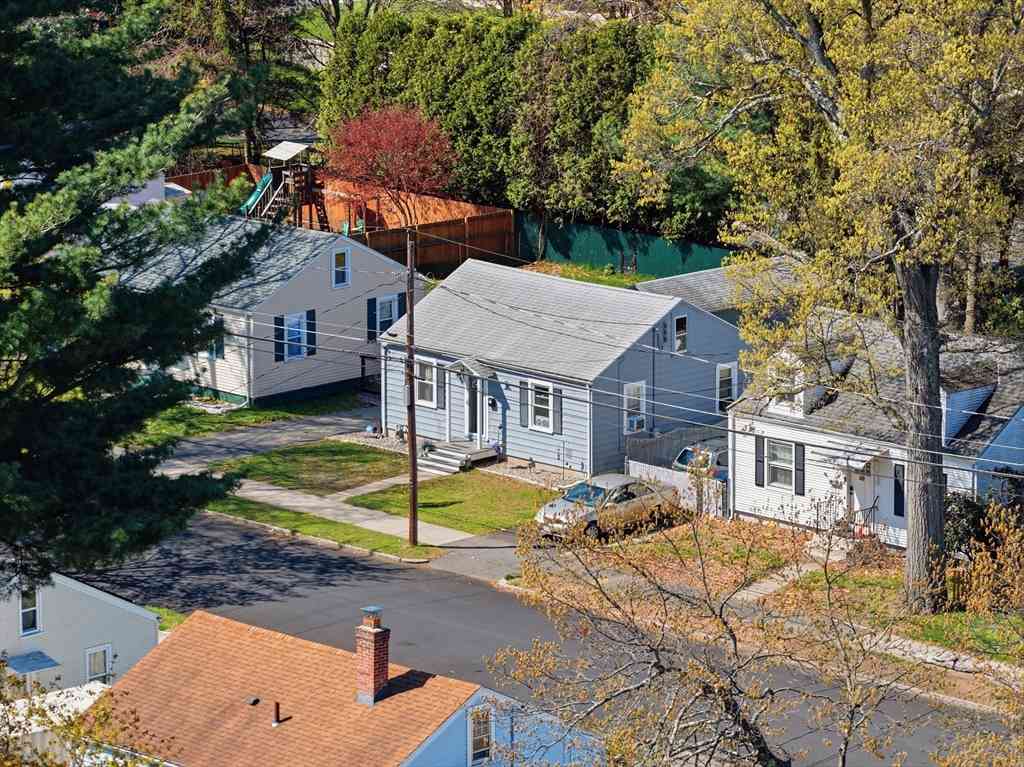 Homes For Sale - 74 Gilman St<br/> Springfield, MA 01118