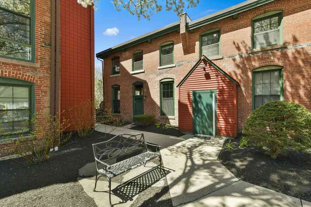 Condo For Sale - 14 Sanford St #61<br/> Medway, MA 02053