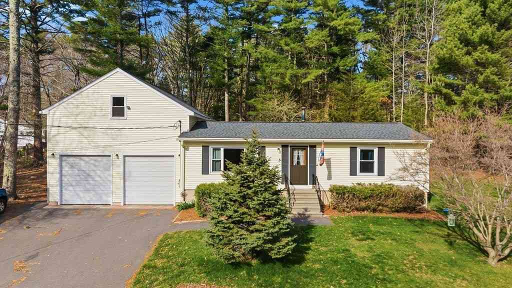 Homes For Sale - 47 Center St<br/> Westport, MA 02790