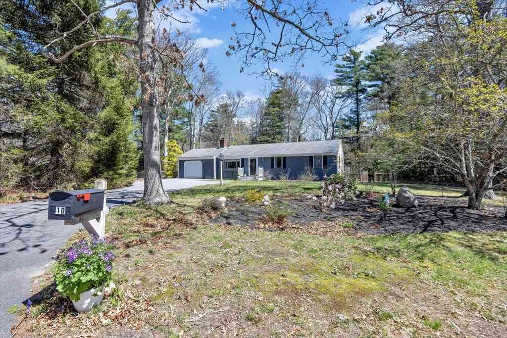 Homes For Sale - 10 Guild Rd<br/> Barnstable County, Sandwich, MA 02644