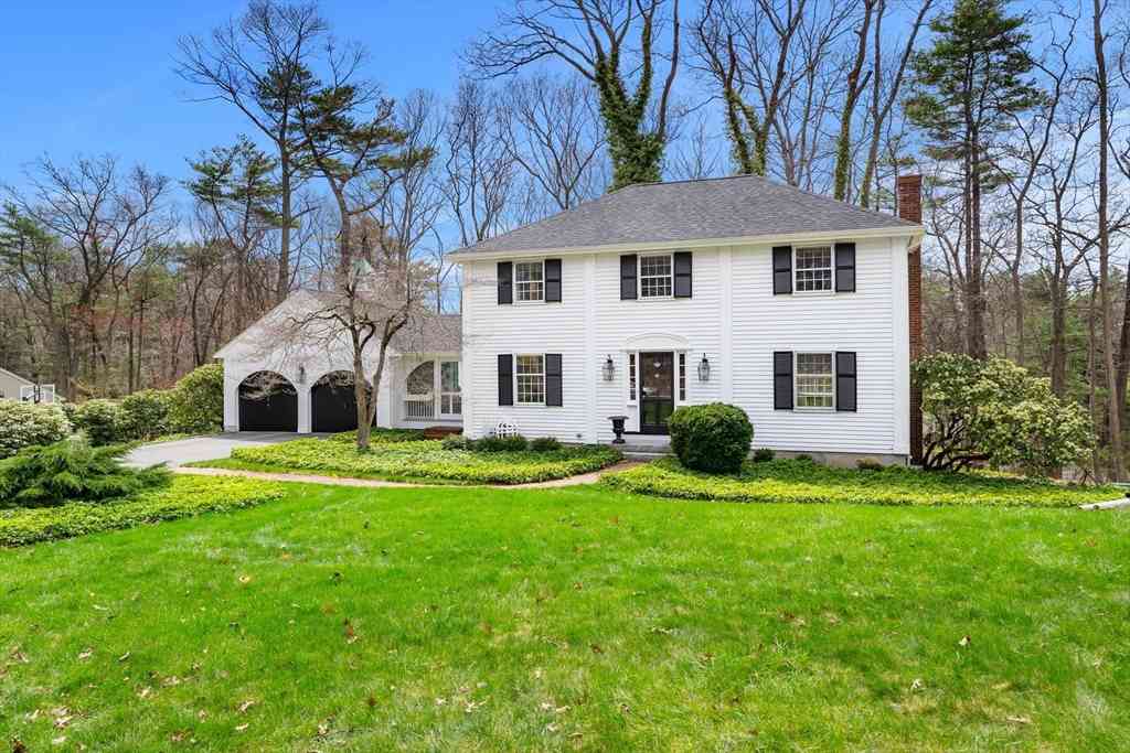 Homes For Sale - 26 Canterbury Hill Rd<br/> Essex County, Topsfield, MA 01983