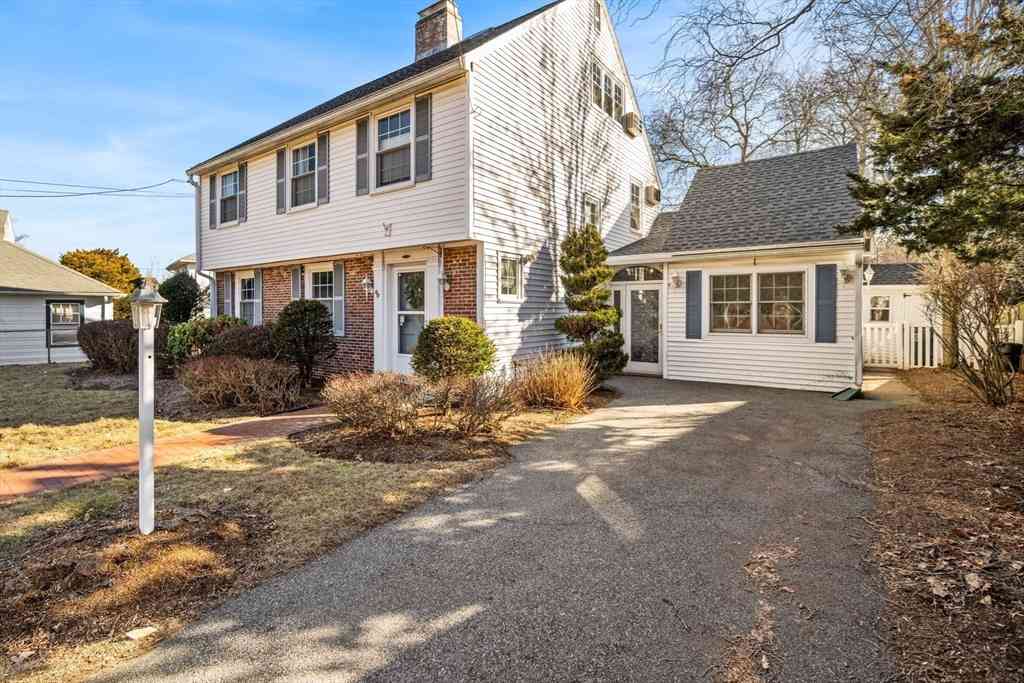 Homes For Sale - 60 Orne St<br/> Salem, MA 01970