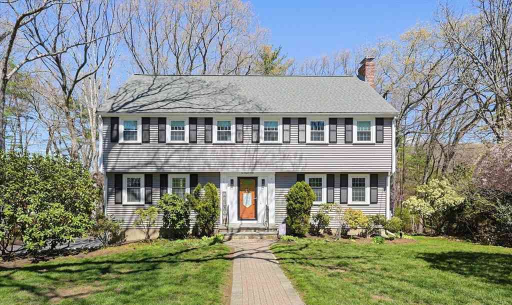 Homes For Sale - 6 Duggan Dr<br/> Middlesex County, Framingham, MA 01702