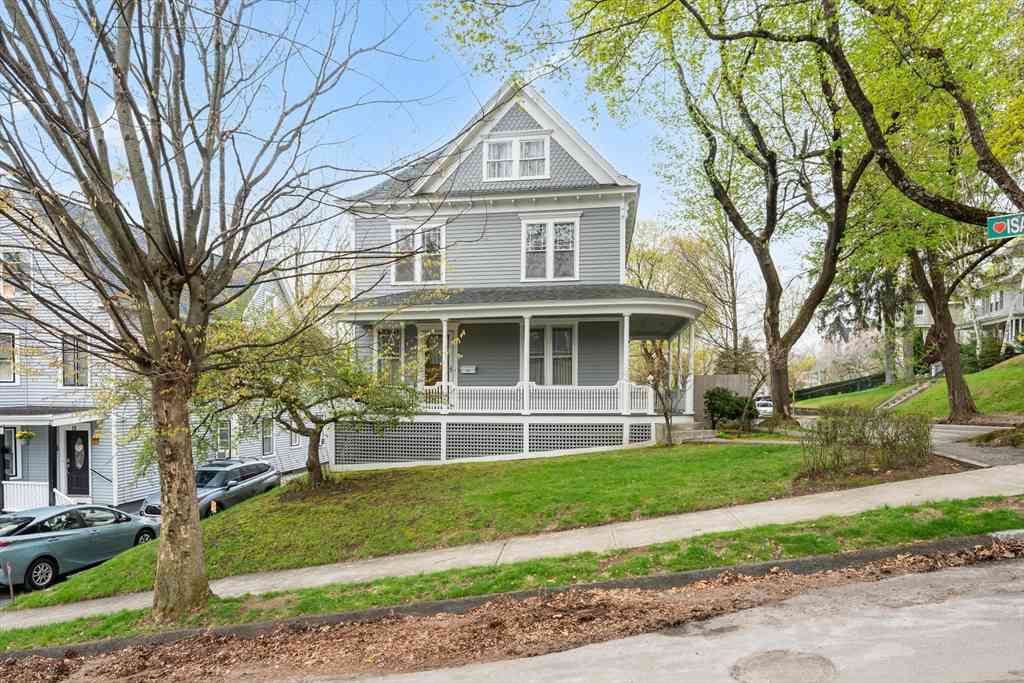 Homes For Sale - 14 Circuit Ave E<br/> Worcester, MA 01603