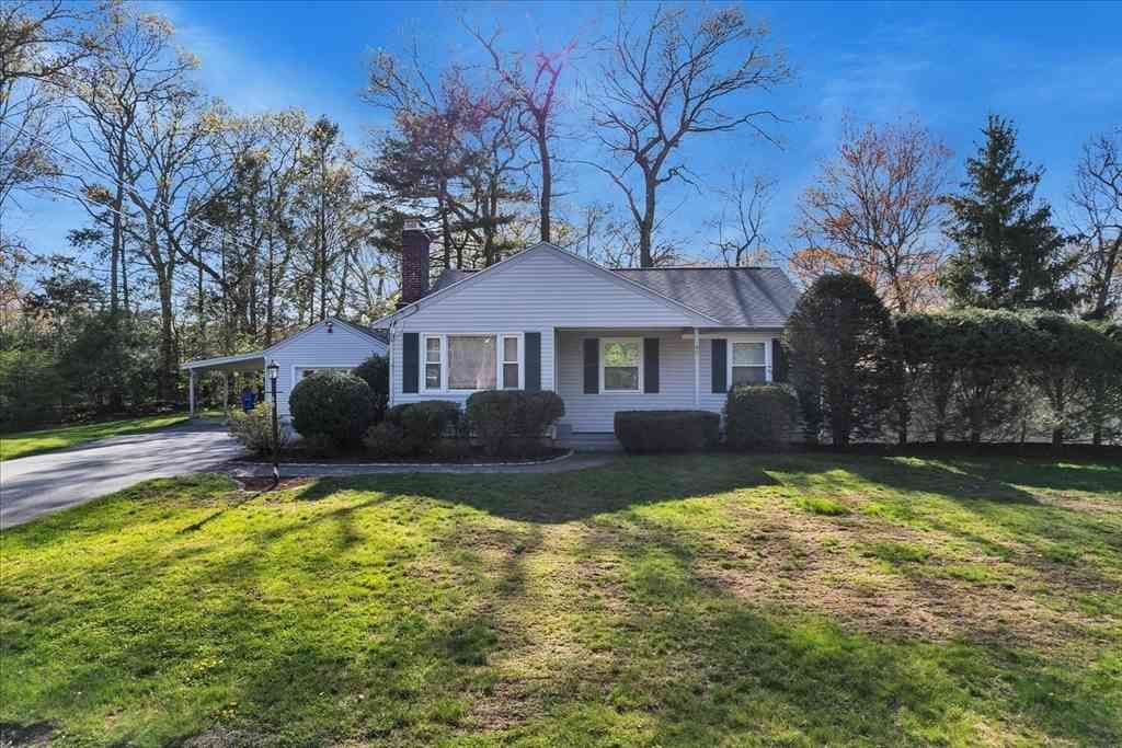 Homes For Sale - 49 Greenhill Ave<br/> Attleboro, MA 02703