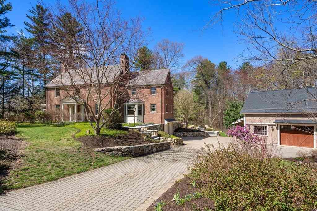 Homes For Sale - 123 Lincoln Road<br/> Lincoln, MA 01773