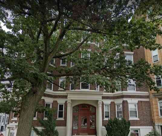Condo For Rent - 1330 Commonwealth Avenue #6<br/> Boston, MA 02134