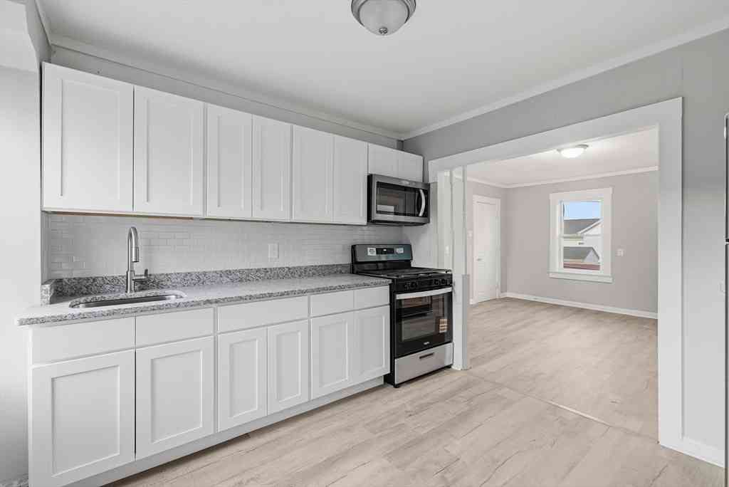 Homes For Rent - 255 Rodman St #3<br/> Fall River, MA 02721