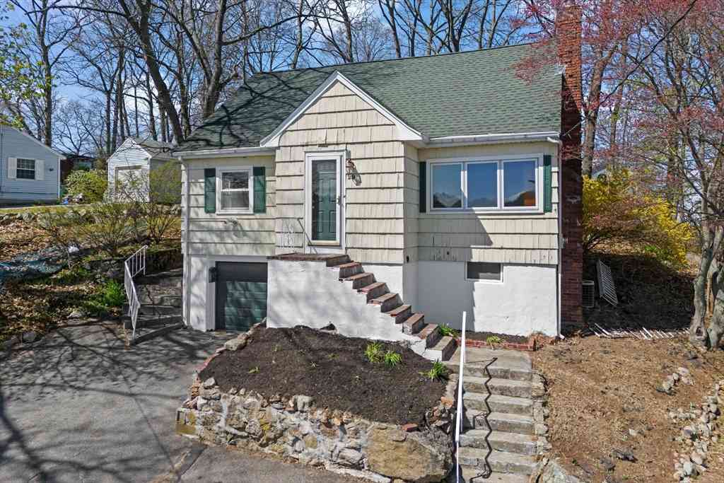 Homes For Sale - 29 Winslow Way<br/> Lynn, MA 01904