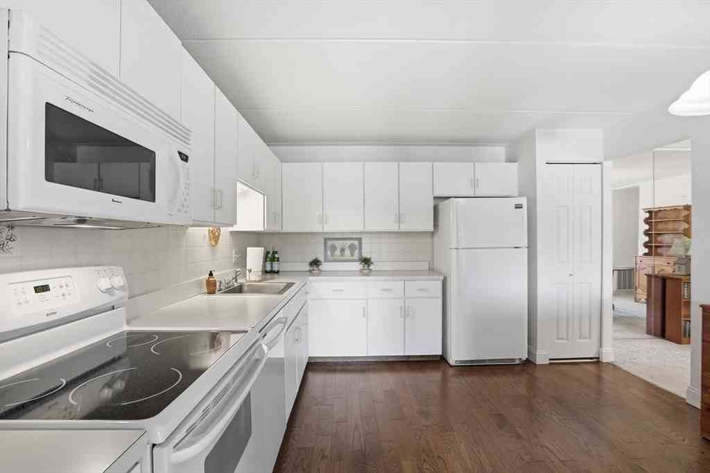 Condo For Sale - 144 Marble St #403<br/> Stoneham, MA 02180