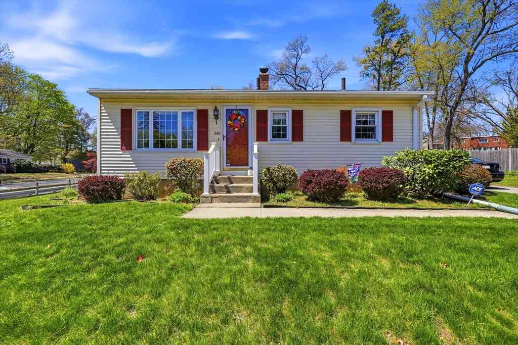 Homes For Sale - 240 Pasco Rd<br/> Springfield, MA 01151