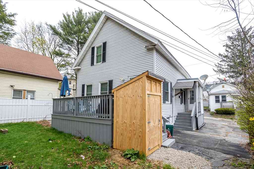Homes For Sale - 663 Millbury St<br/> Worcester, MA 01607