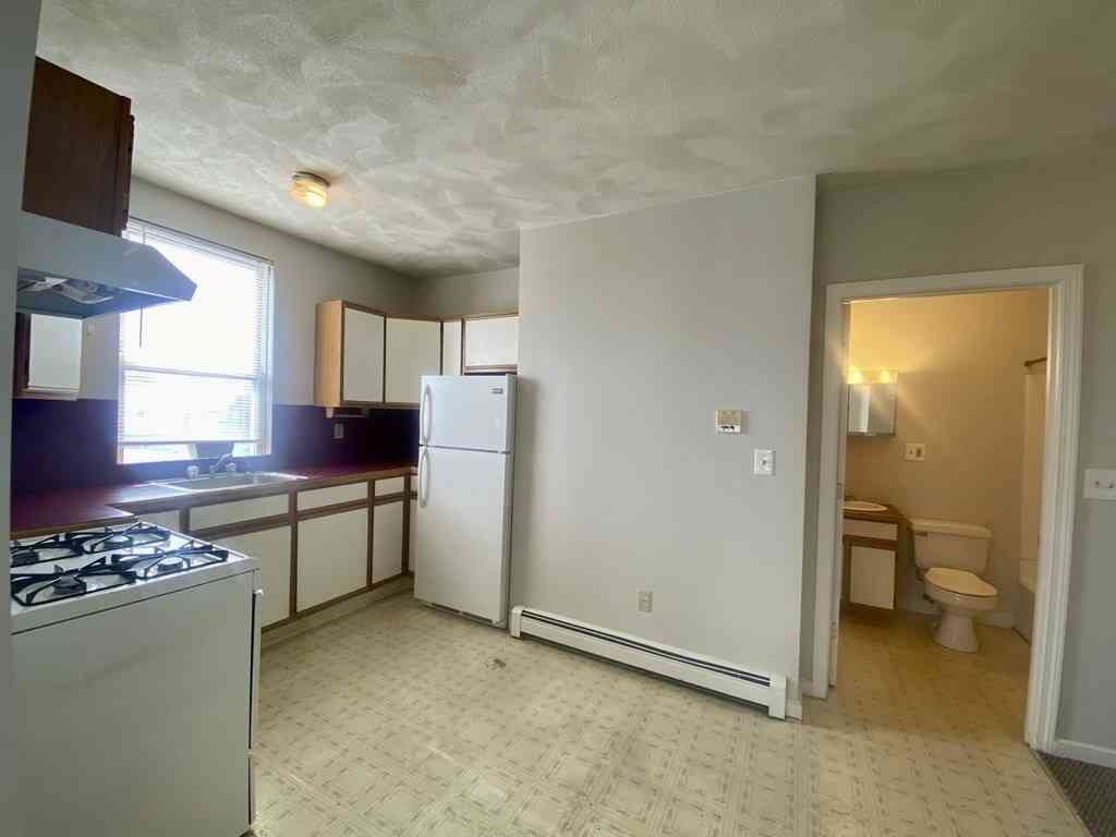 Apartment For Rent - 594 Somerville Avenue #2B<br/> Somerville, MA 02145
