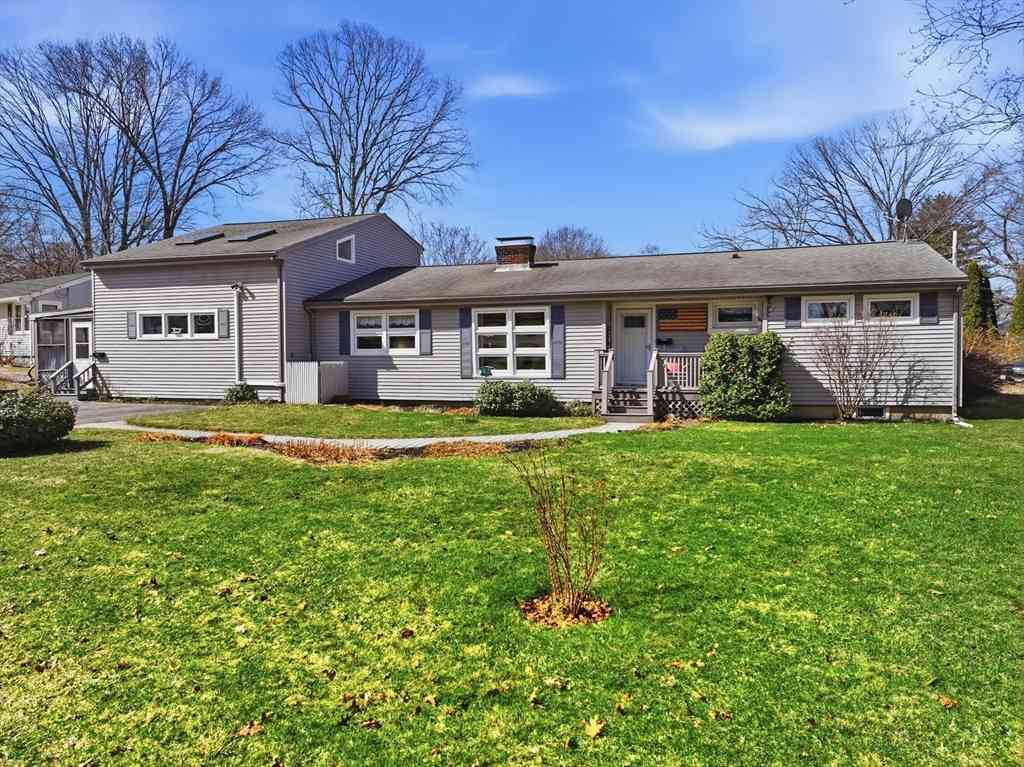 Homes For Rent - 11 Paul St<br/> Auburn, MA 01501