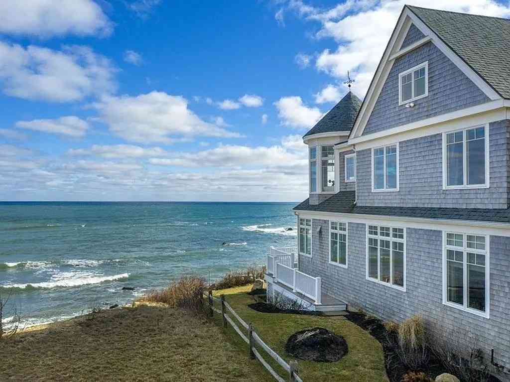 Homes For Sale - 135 Stage Point Road<br/> Plymouth, MA 02360