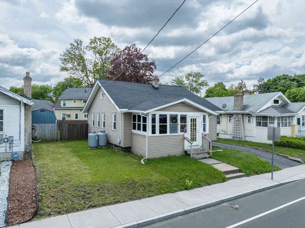 Homes For Sale - 1451 Bay St<br/> Springfield, MA 01109