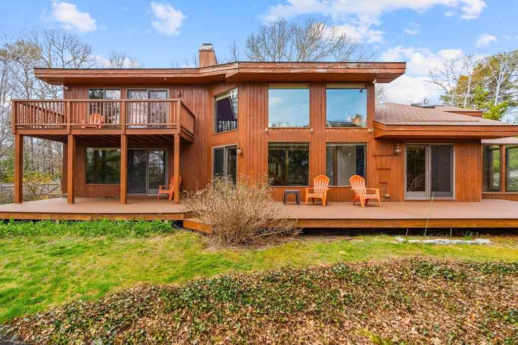 Homes For Sale - 13 Cedar St<br/> Mashpee, MA 02649