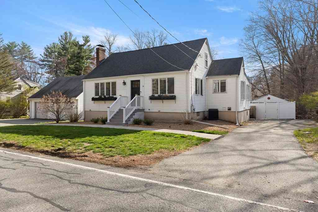 Homes For Sale - 14 Mill St<br/> Middlesex County, North Reading, MA 01864