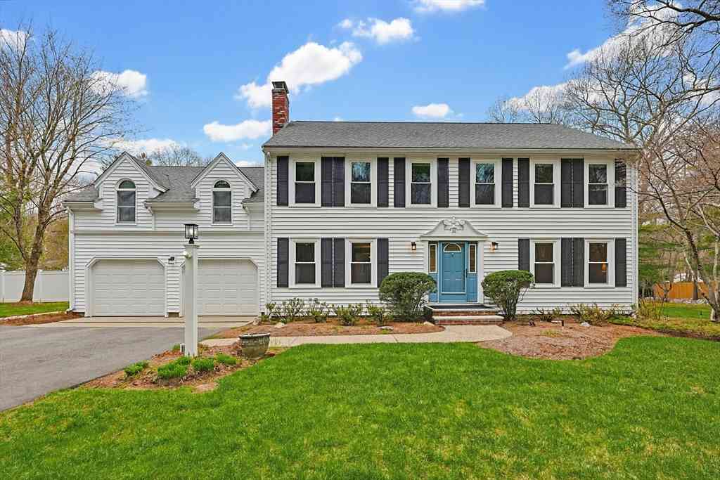 Homes For Sale - 26 Kittredge St<br/> Walpole, MA 02081