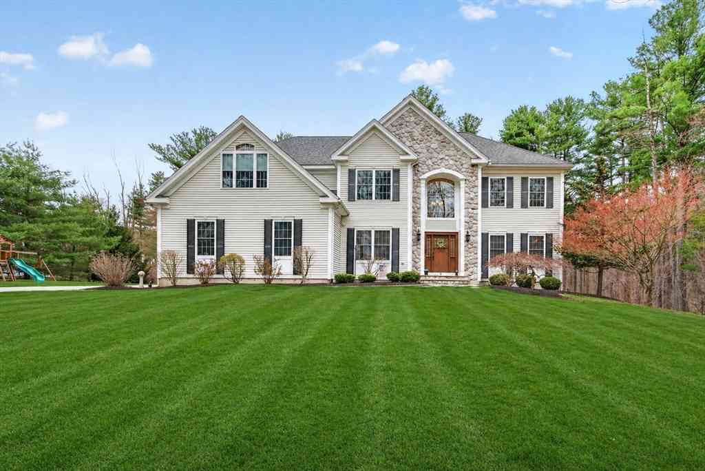 Homes For Sale - 6 Patrick Way<br/> Methuen, MA 01844