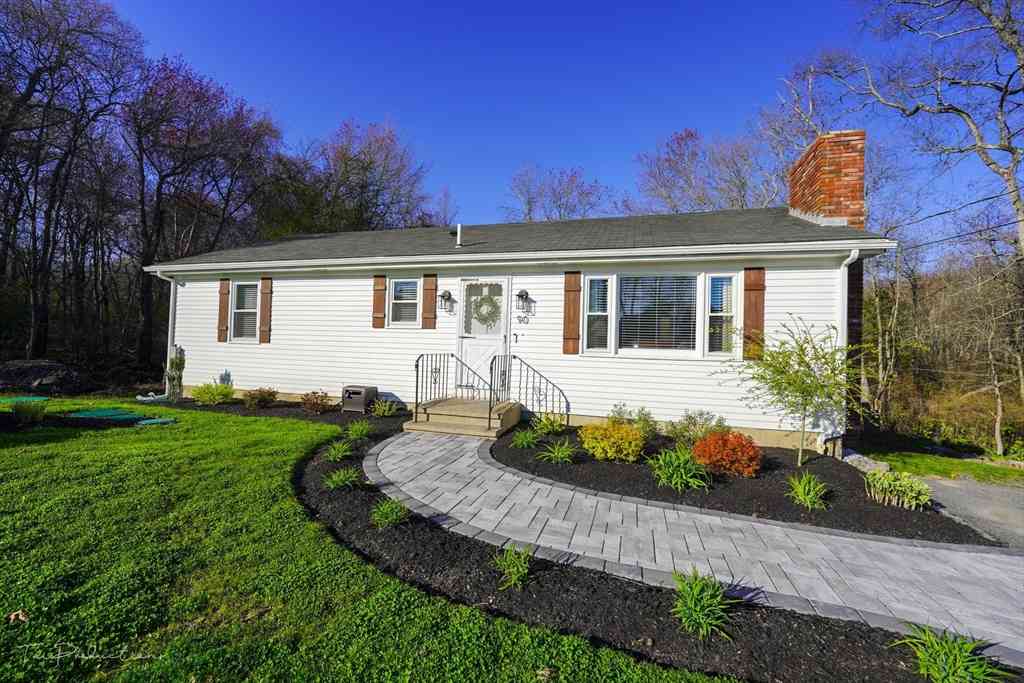 Homes For Sale - 90 Merlin Dr<br/> Bristol County, Swansea, MA 02777