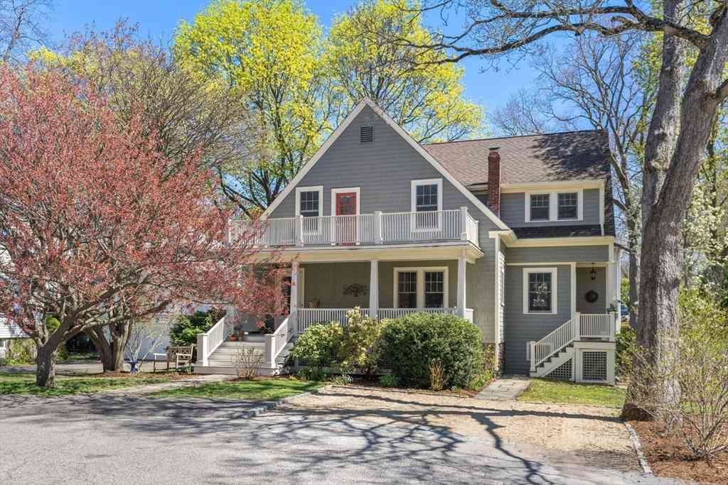Homes For Sale - 13 Cantwell Rd<br/> Norfolk County, Milton, MA 02186