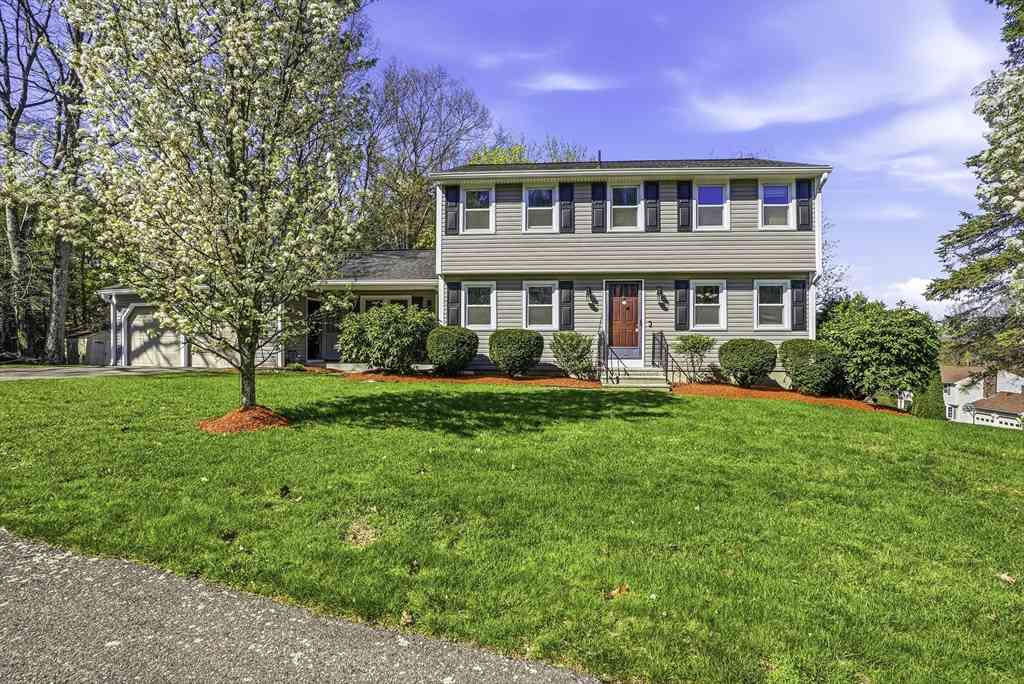Homes For Sale - 31 Lexington Rd<br/> Shrewsbury, MA 01545