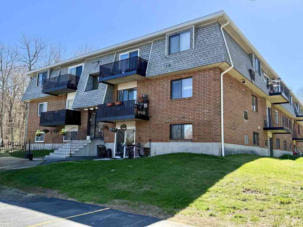 Condo For Sale - 176 Maple Ave #5-25<br/> Worcester County, Rutland, MA 01543