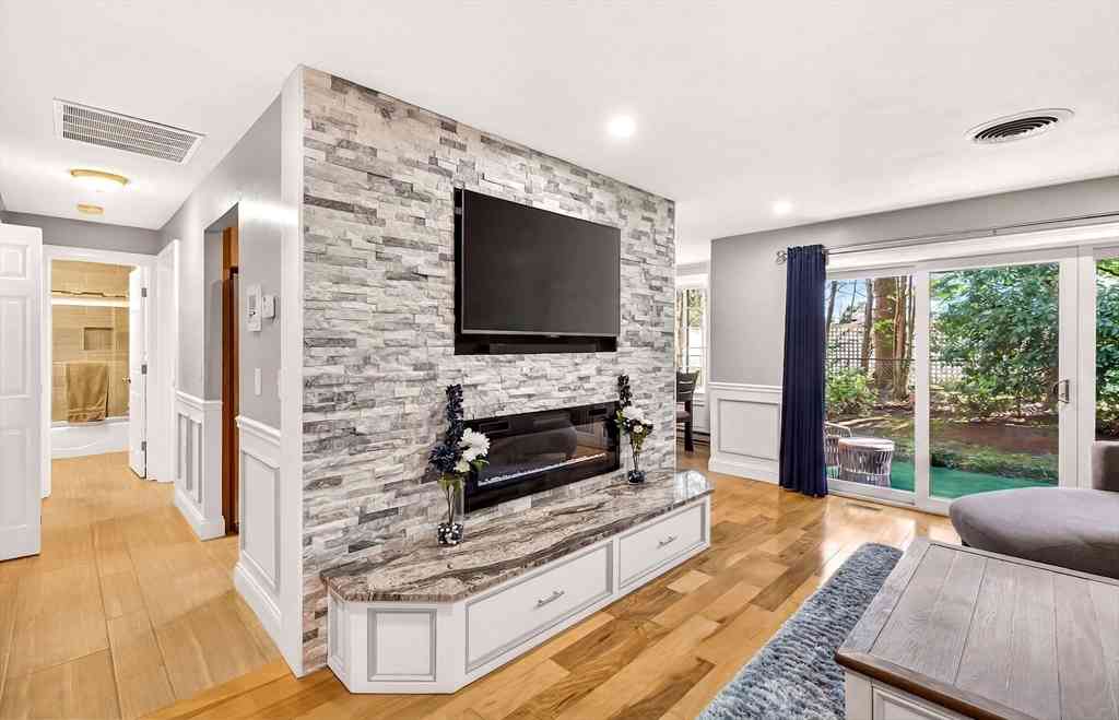 Condo For Sale - 31 Church Green #102<br/> Taunton, MA 02780