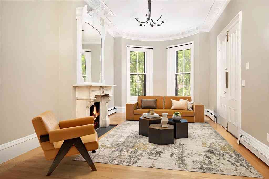 Condo For Sale - 12 Claremont Park #3<br/> Boston, MA 02118