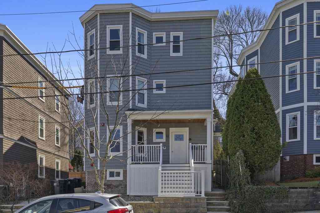 Condo For Sale - 32 Cambridge Terrace #1<br/> Cambridge, MA 02140