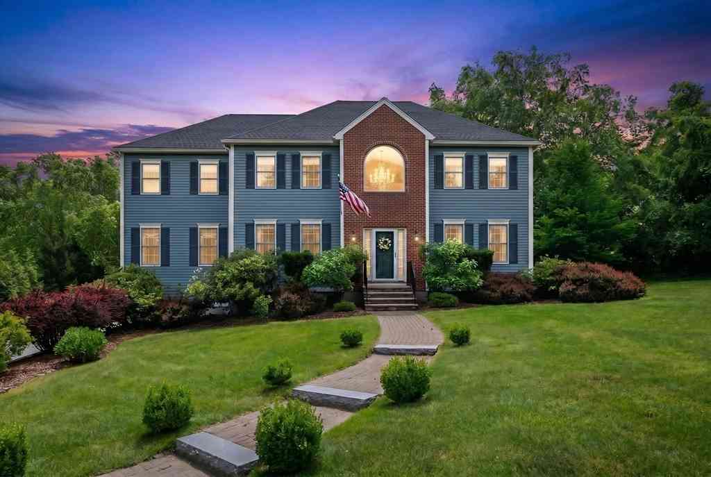 Homes For Sale - 3 Whitcomb Way<br/> Middlesex County, North Reading, MA 01864