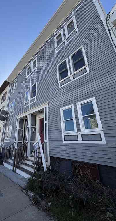 Homes For Rent - 8-12 Leeds St<br/> Boston, MA 02127