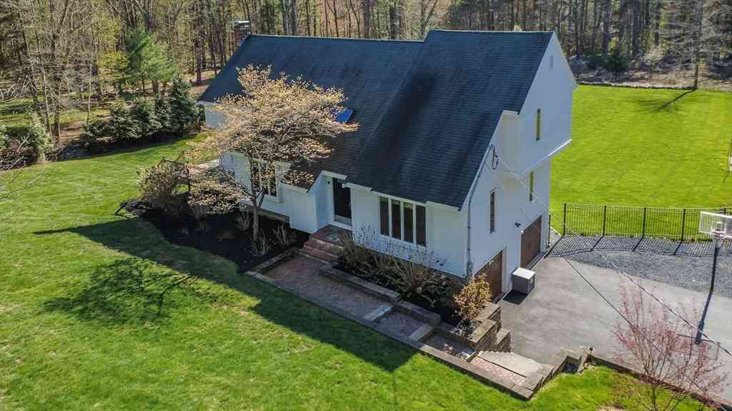 Homes For Sale - 26 Bullard Lane<br/> Norfolk County, Millis, MA 02054