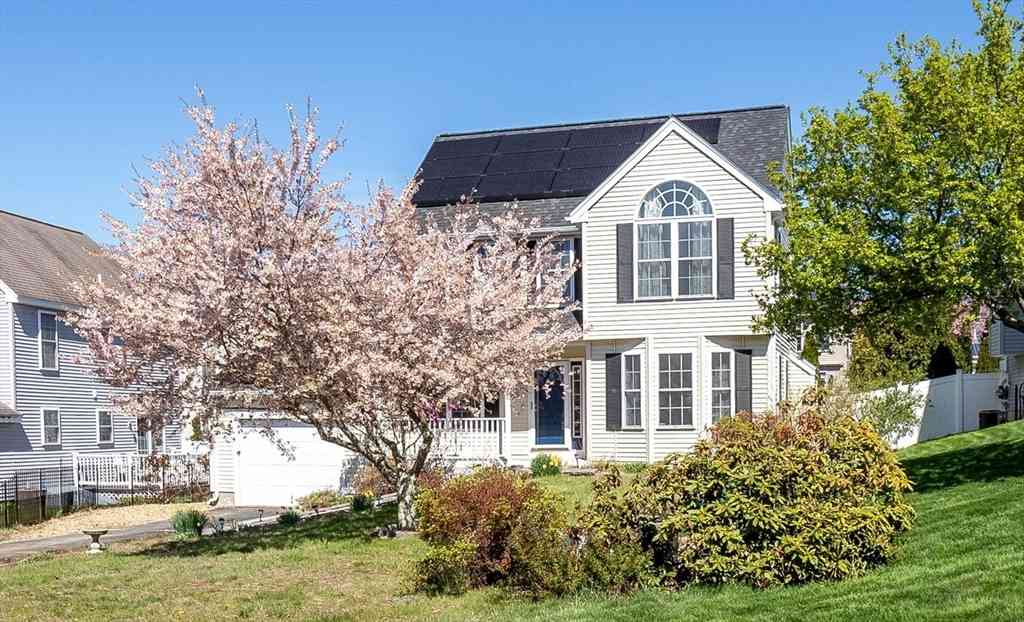 Homes For Sale - 14 Wood Ln<br/> Lawrence, MA 01843