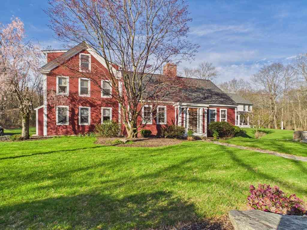 Homes For Sale - 61 Canton St<br/> Bristol County, Easton, MA 02356
